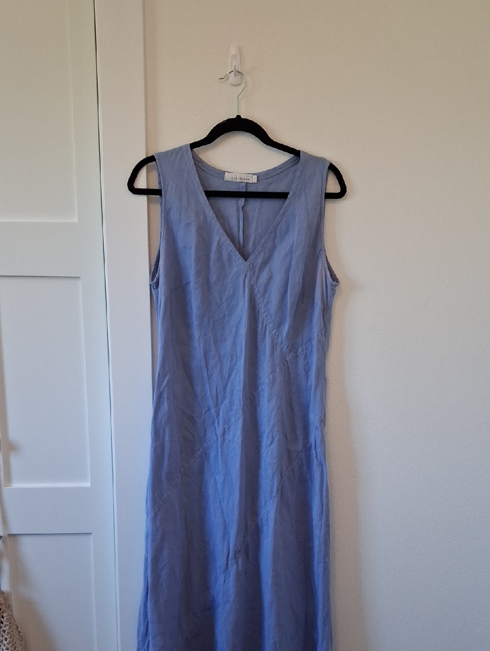 cut loose V-Neck Sleeveless Maxi Dress in Light Blue